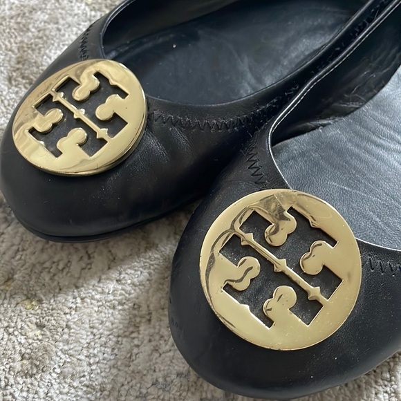 Tory Burch Black Minnie Travel Ballet Flats Gold Logo - Picture 3 of 9